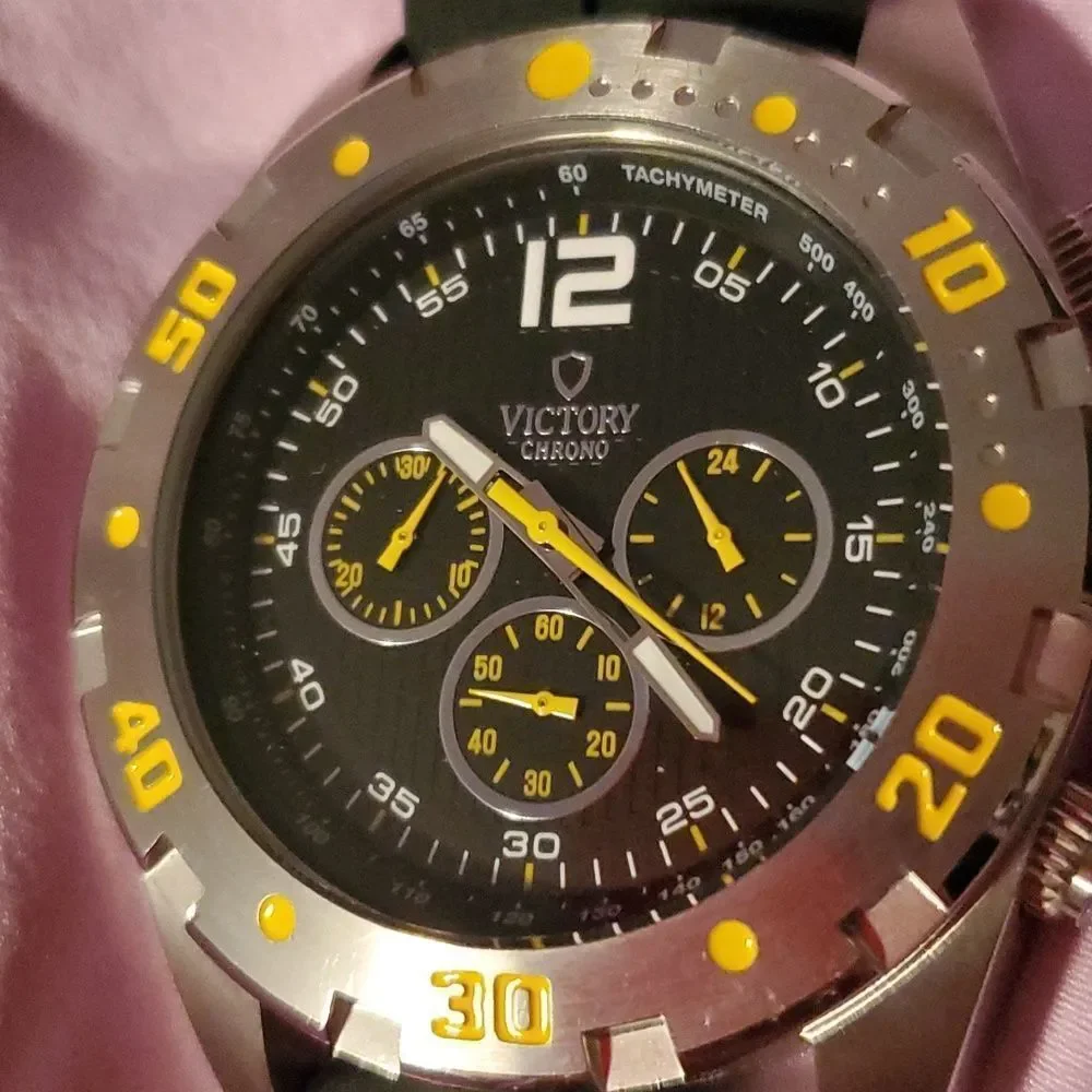 Mens Large Victory Instruments 5077 Chrono Watch Black & Yellow Date‎ 3 Subdials